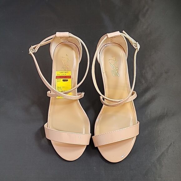 BRAND NEW THALIA SOLID DARRIN SCRAPPY SANDALS WOMEN'S SHOES - Picture 4 of 16